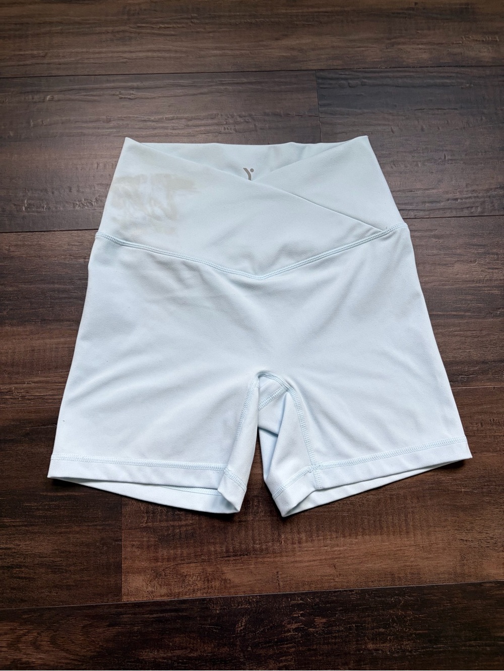 Yogalicious XS Pale Blue High-Waist Crossover Bike Shorts